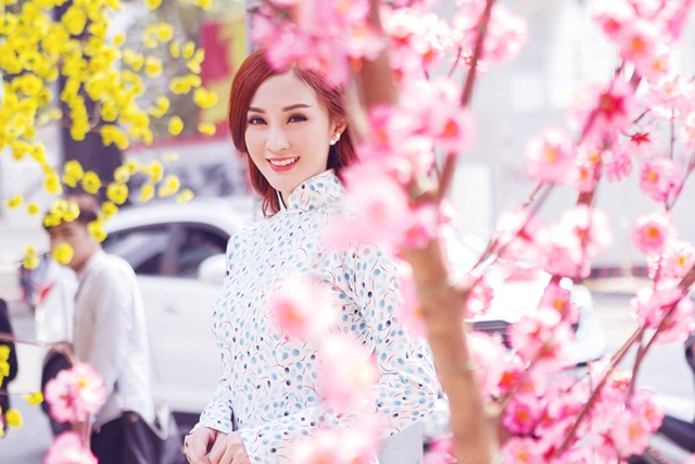 Bắc[-]Bộ[-]mưa[-]diện[-]rộng,[-]Nam[-]Bộ[-]trời[-]nắng